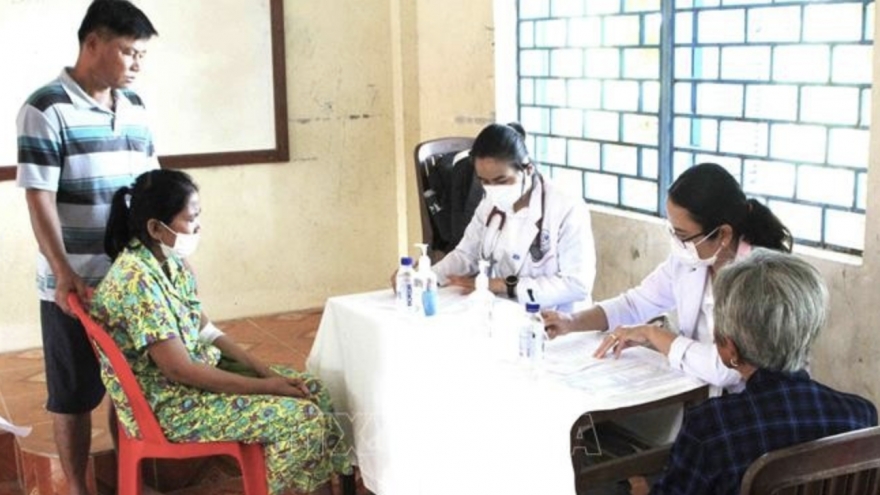 Free health check-ups for the disadvantaged in southern Cambodia